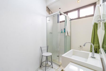 Apartamento para alugar com 213m², 3 quartos e 3 vagas