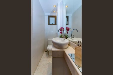 Apartamento à venda com 200m², 4 quartos e 3 vagasLavabo