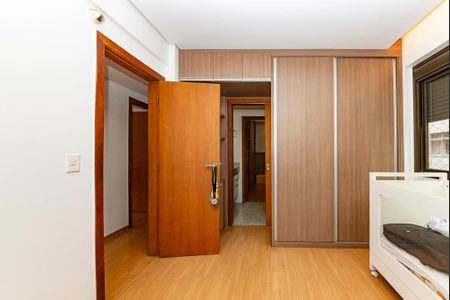 Apartamento à venda com 200m², 4 quartos e 3 vagasSemi Suíte 1