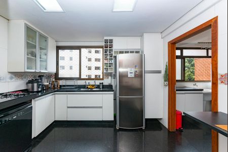 Apartamento à venda com 200m², 4 quartos e 3 vagasCozinha