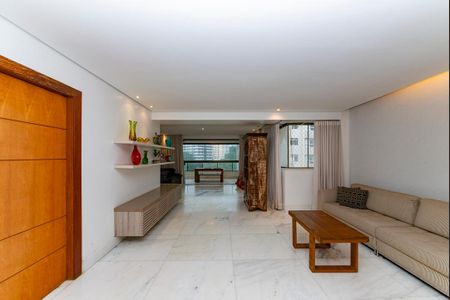 Apartamento à venda com 200m², 4 quartos e 3 vagasSala