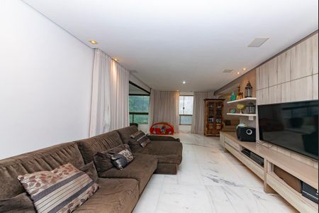 Apartamento à venda com 200m², 4 quartos e 3 vagasSala