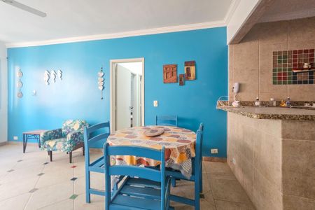 Sala de apartamento para alugar com 2 quartos, 72m² em Jardim Virginia, Guarujá