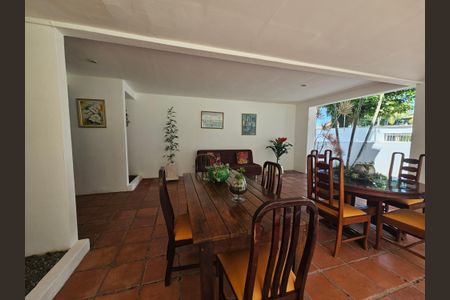 Apartamento para alugar com 72m², 2 quartos e 1 vaga