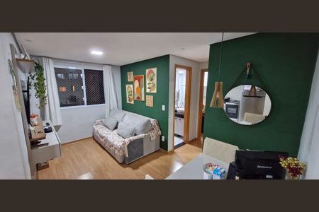 Sala de apartamento para alugar com 2 quartos, 43m² em Cidade São Mateus, São Paulo