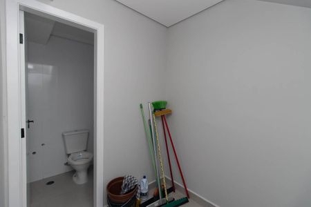 Casa à venda com 300m², 4 quartos e 4 vagasQuarto de Serviço