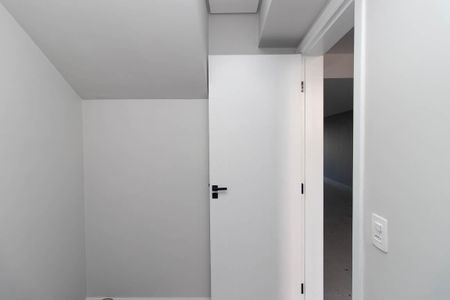 Casa à venda com 300m², 4 quartos e 4 vagasQuarto de Serviço