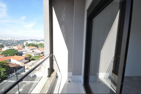 Sacada da Suíte 1 de casa à venda com 4 quartos, 300m² em Vila Irmaos Arnoni, São Paulo