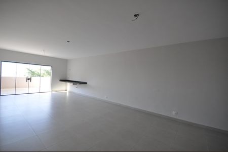 Casa à venda com 300m², 4 quartos e 4 vagasSalão de Festas