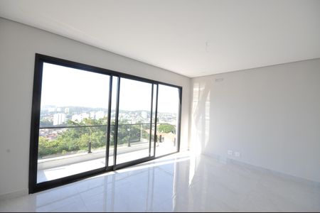 Casa à venda com 360m², 4 quartos e 4 vagasSala