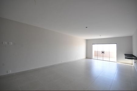 Casa à venda com 360m², 4 quartos e 4 vagasÁrea comum