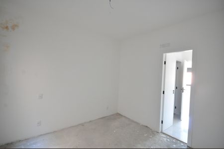 Casa à venda com 360m², 4 quartos e 4 vagasQuarto 