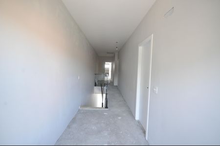 Casa à venda com 360m², 4 quartos e 4 vagasCorredor