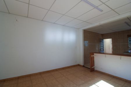 Casa para alugar com 50m², 1 quarto e sem vaga Casa para alugar com 50m², 1 quarto e sem vagaSala