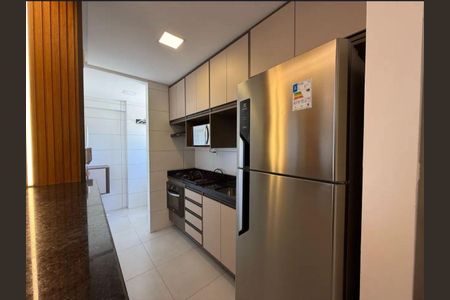 Cozinha de apartamento para alugar com 1 quarto, 43m² em Piatã, Salvador
