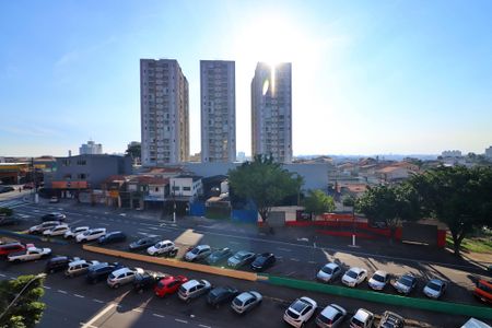 Apartamento à venda com 70m², 2 quartos e 1 vagaQuarto 1 Vista 