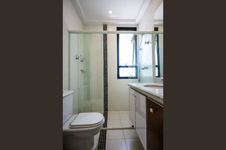 Apartamento para alugar com 370m², 4 quartos e 6 vagasBanheiro Suíte 1