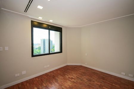 Apartamento para alugar com 370m², 4 quartos e 6 vagasSuíte 1