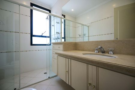 Apartamento para alugar com 370m², 4 quartos e 6 vagasBanheiro Suíte 2