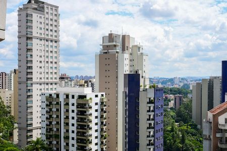 Apartamento para alugar com 370m², 4 quartos e 6 vagasVista da Suíte 1