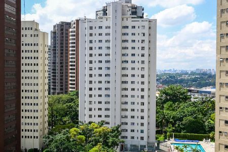 Apartamento para alugar com 370m², 4 quartos e 6 vagasVista da Suíte 2