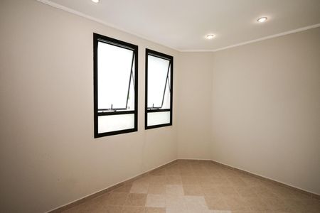 Apartamento para alugar com 370m², 4 quartos e 6 vagasQuarto de Serviço