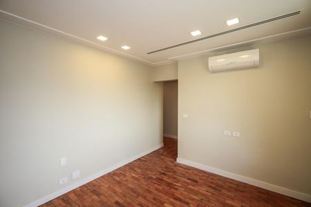 Apartamento para alugar com 370m², 4 quartos e 6 vagasSuíte 1