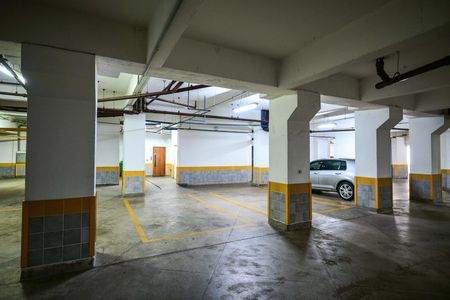 Apartamento para alugar com 370m², 4 quartos e 6 vagasVagas de Garagem