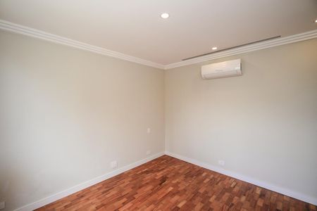 Apartamento para alugar com 370m², 4 quartos e 6 vagasSuíte 3