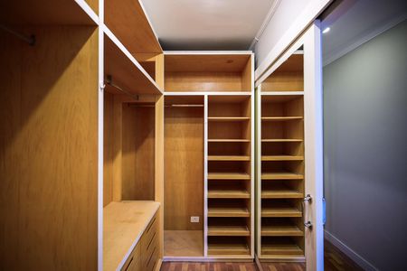 Apartamento para alugar com 370m², 4 quartos e 6 vagasArmário 1 da Suíte  4