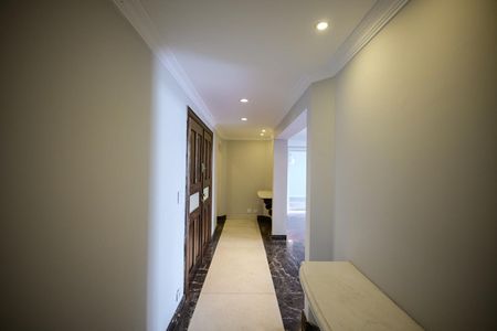 Apartamento para alugar com 370m², 4 quartos e 6 vagasHall de Entrada