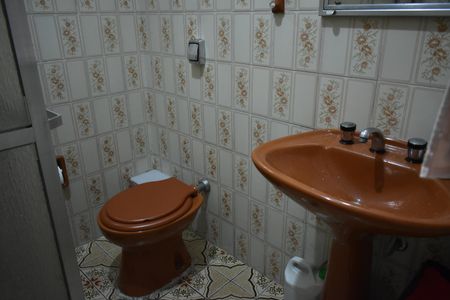 Casa à venda com 250m², 4 quartos e 3 vagasBanheiro Social