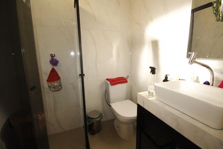 Casa à venda com 360m², 8 quartos e 2 vagasBanheiro da Suíte