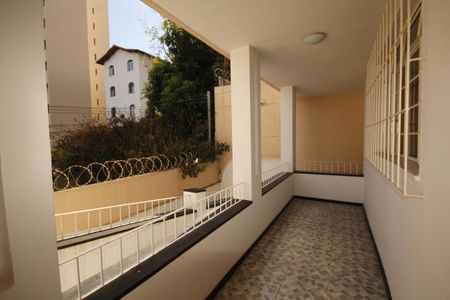 Casa à venda com 360m², 8 quartos e 2 vagasterraço