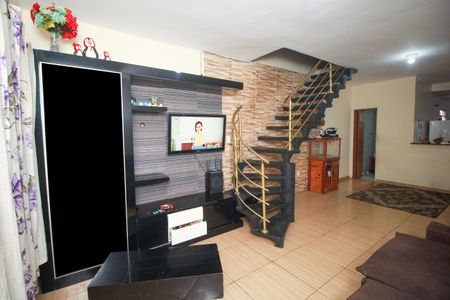 Sala de casa à venda com 3 quartos, 126m² em Condomínio Maracanã, Santo André