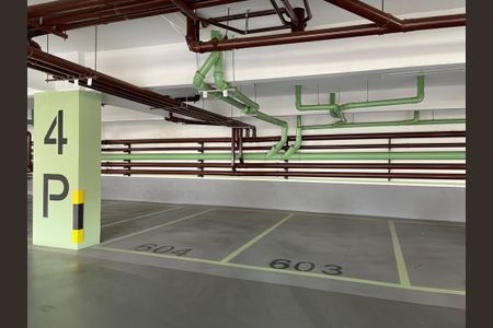 Apartamento à venda com 86m², 2 quartos e 1 vaga Apartamento à venda com 86m², 2 quartos e 1 vagaEstacionamento