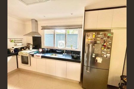 Casa de condomínio à venda com 534m², 5 quartos e 6 vagasFoto 25