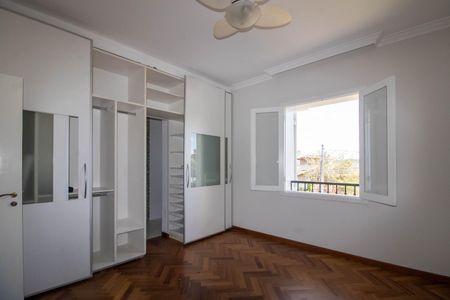 Casa à venda com 700m², 3 quartos e 6 vagasSuíte 2