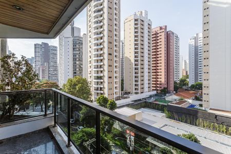 Apartamento à venda com 160m², 3 quartos e 2 vagas Apartamento à venda com 160m², 3 quartos e 2 vagasVaranda da Sala