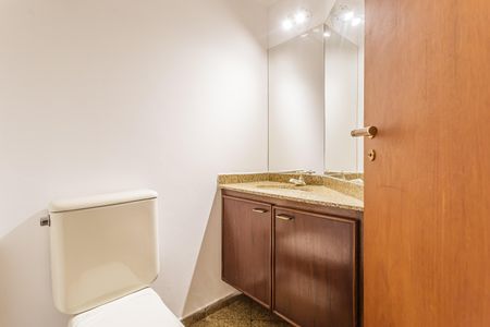 Apartamento à venda com 160m², 3 quartos e 2 vagas Apartamento à venda com 160m², 3 quartos e 2 vagasLavabo