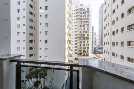 Apartamento à venda com 160m², 3 quartos e 2 vagas Apartamento à venda com 160m², 3 quartos e 2 vagasVaranda