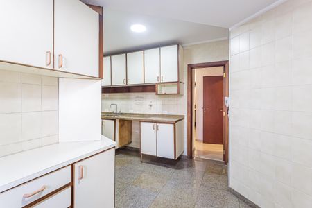 Apartamento à venda com 160m², 3 quartos e 2 vagas Apartamento à venda com 160m², 3 quartos e 2 vagasCozinha