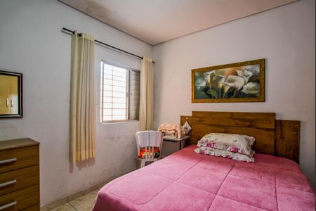 Casa à venda com 190m², 4 quartos e 4 vagasQuarto 2