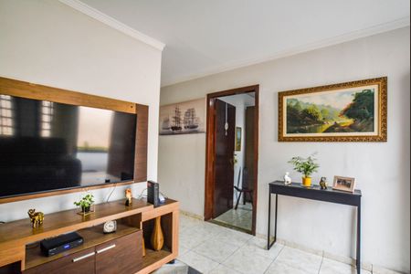 Sala de casa à venda com 4 quartos, 190m² em Vila Vitória, Santo André