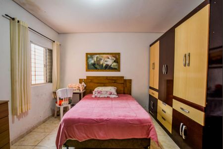 Casa à venda com 190m², 4 quartos e 4 vagasQuarto 2