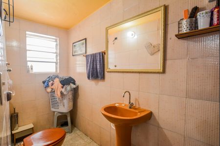 Casa à venda com 190m², 4 quartos e 4 vagasBanheiro da Suíte