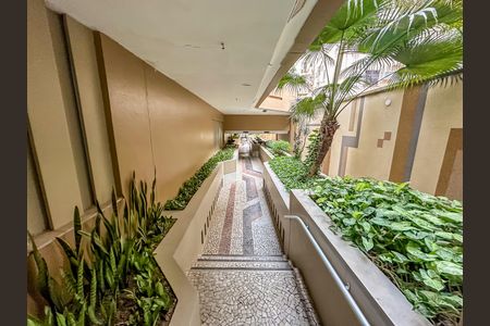 Apartamento para alugar com 70m², 2 quartos e 1 vaga