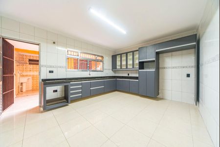 Casa à venda com 95m², 2 quartos e 3 vagas Casa à venda com 95m², 2 quartos e 3 vagasCozinha