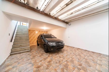 Casa à venda com 95m², 2 quartos e 3 vagas Casa à venda com 95m², 2 quartos e 3 vagasGaragem