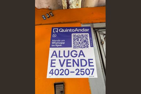 Casa à venda com 95m², 2 quartos e 3 vagas Casa à venda com 95m², 2 quartos e 3 vagasPlaca Instalada na Fachada